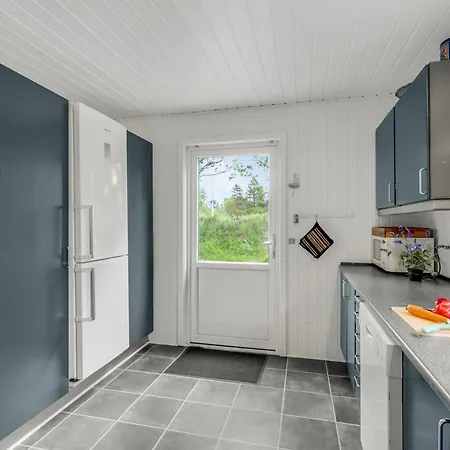 4 Bedroom Cozy In 펜션 Blåvand